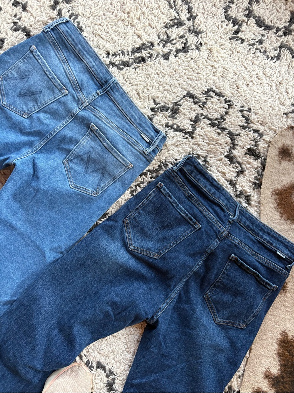 MOTHER Women's Straight Jeans - Light Blue & Dark Blue set size 29 - Picture 5 of 8